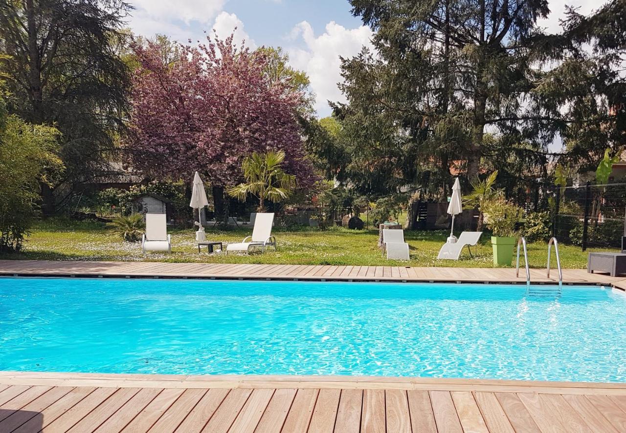 Villa Géna Saint-Médard-dʼEyrans Exterior foto