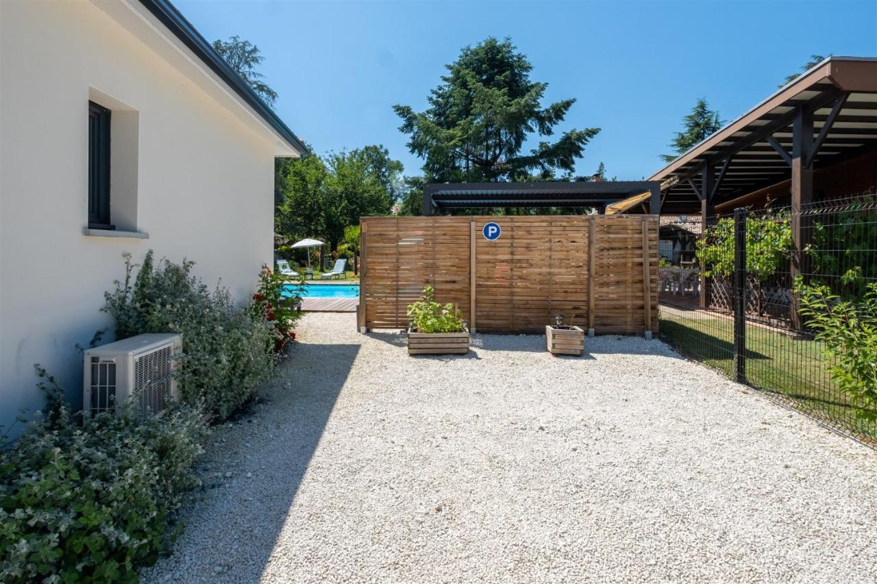 Villa Géna Saint-Médard-dʼEyrans Exterior foto